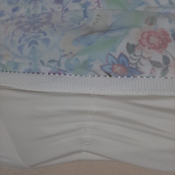 NWOT La Blanca floral shoulder swimming ruffle top 14 - Picture 7 of 10